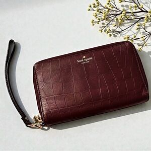 KATE SPADE Clutch Wallet Wristlet Burgundy Croc-Embossed Double Zip 3175-23